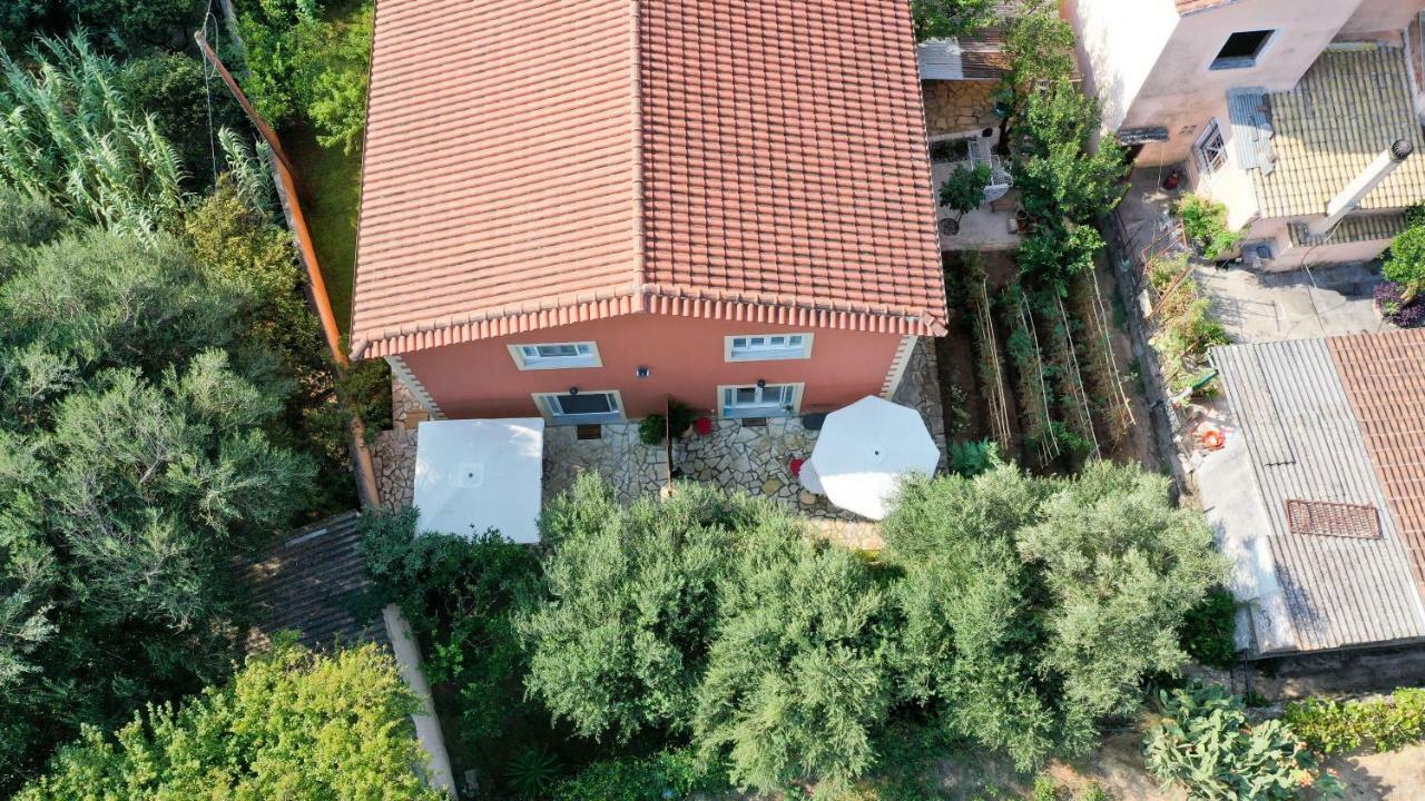 Apartment George's Sweet N' Cozy Maisonette In Corfu Ýpsos
